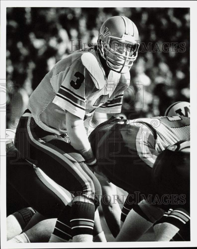 1982 Press Photo Illinois Quarterback #3 Tony Eason - afa30382