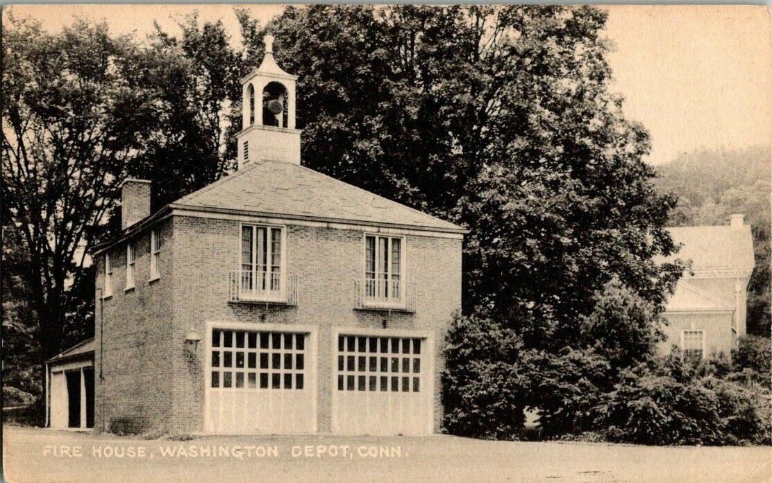 1930\'S. FIRE HOUSE. WASHINGTON DEPOT, CONN. POSTCARD T21