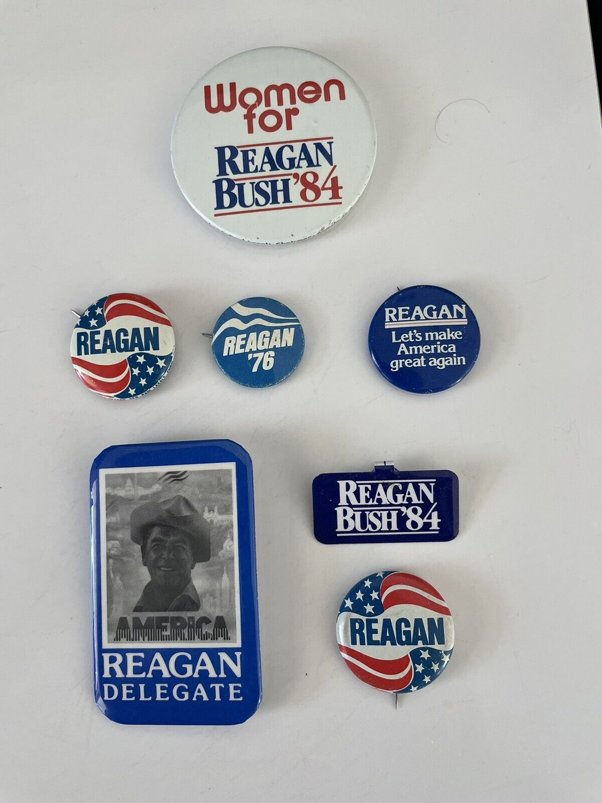 Vintage Authentic Political Pin Ronald Reagan President Campaign Button Lot