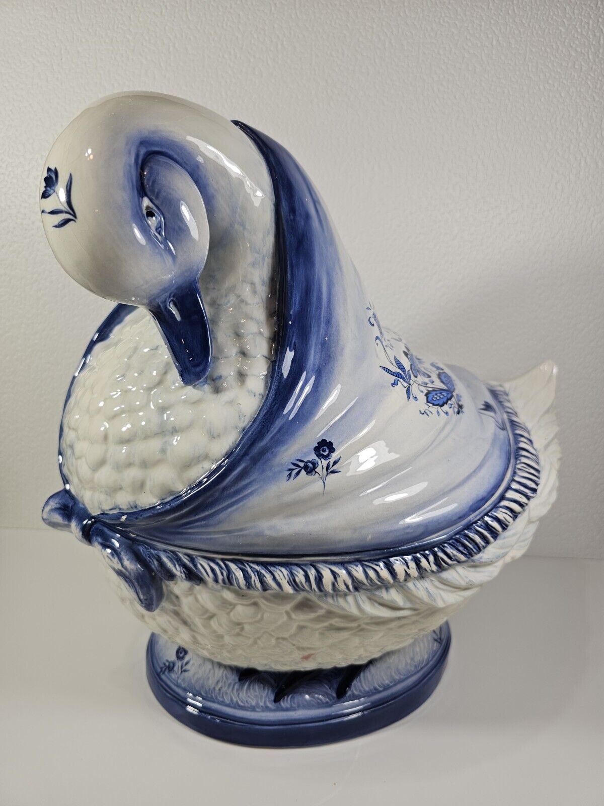 VTG Blue & White Duck In Scarf,  Painted & Transferware Soup Tureen, Large