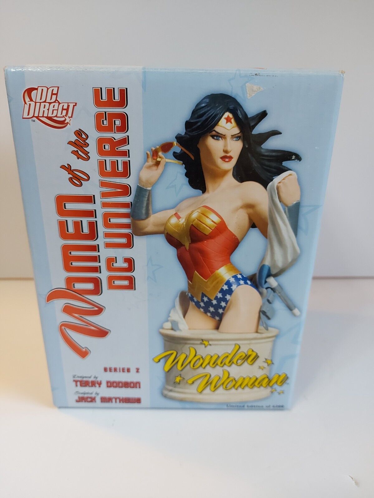 Women of The DC Universe Series 2: Wonder Woman Bust  FROM NEW YORK