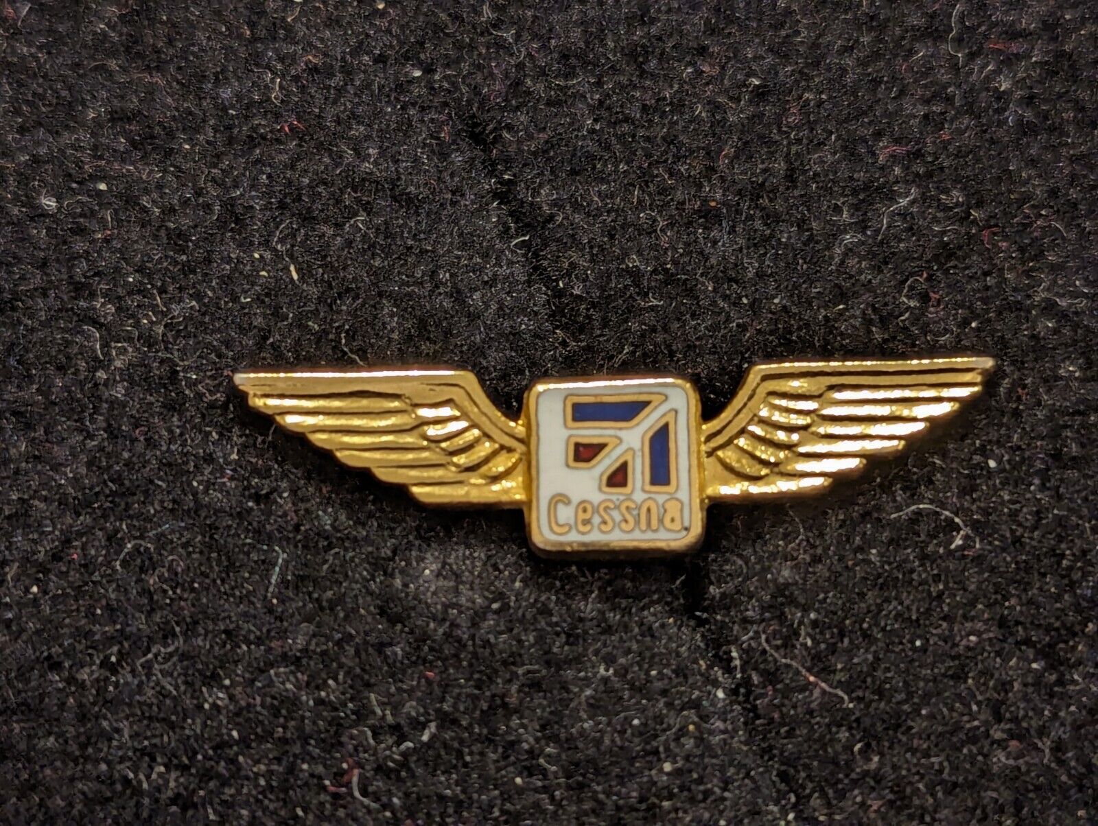 Cessna Wings Lapel Pin Aviation Logo Gold-tone