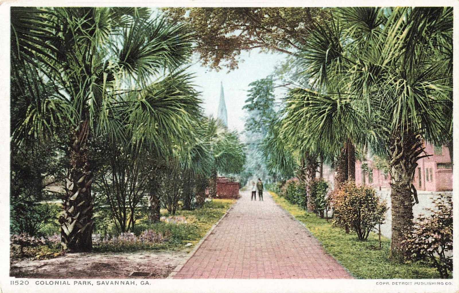 Postcard Savannah, Georgia: Colonial Park