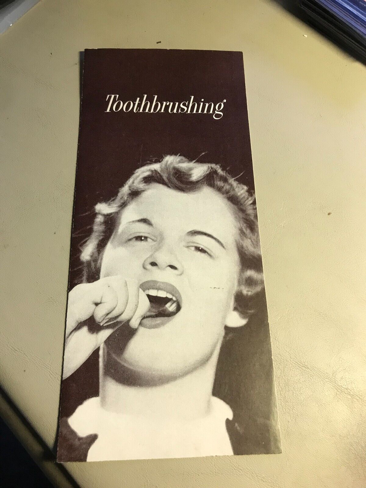Vintage 1957 American Dental Assn TOOTHBRUSHING Foldout Pamphlet