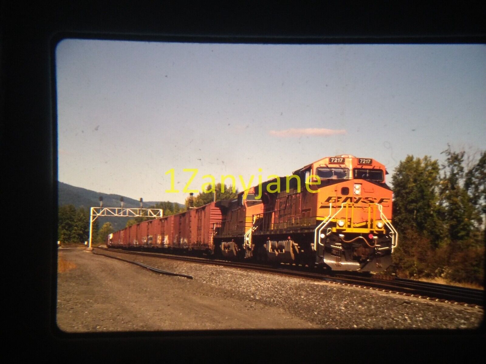 YD17 TRAIN SLIDE Railroad 35MM Photo BNSF 7217 SANDPOINT IDAHO 10-5-09