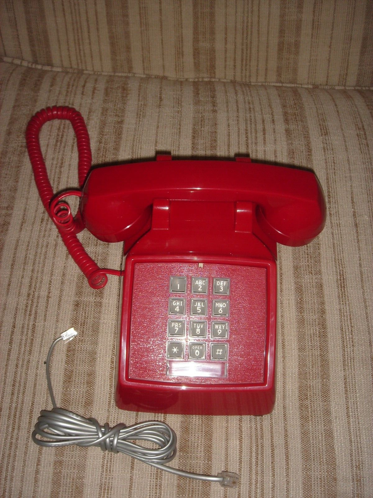 Vintage 1979 ITT push button Red Desk Phone - Great Condition