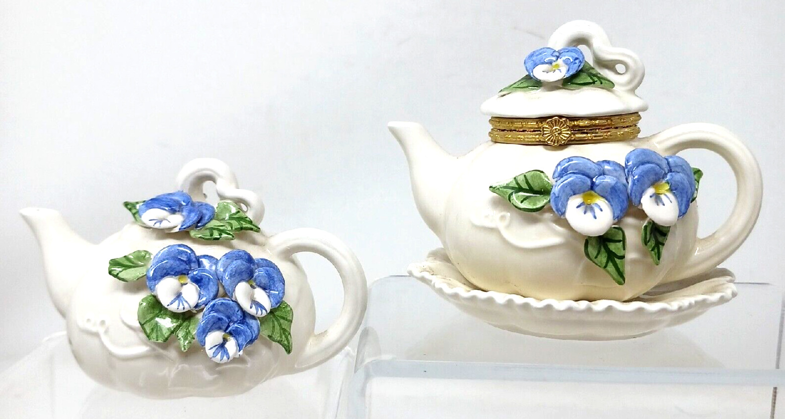 Vintage Mudpie TeaPot Porcelain Trinket Box Hinged & Ornament 3D Pansy 1998 #2-H