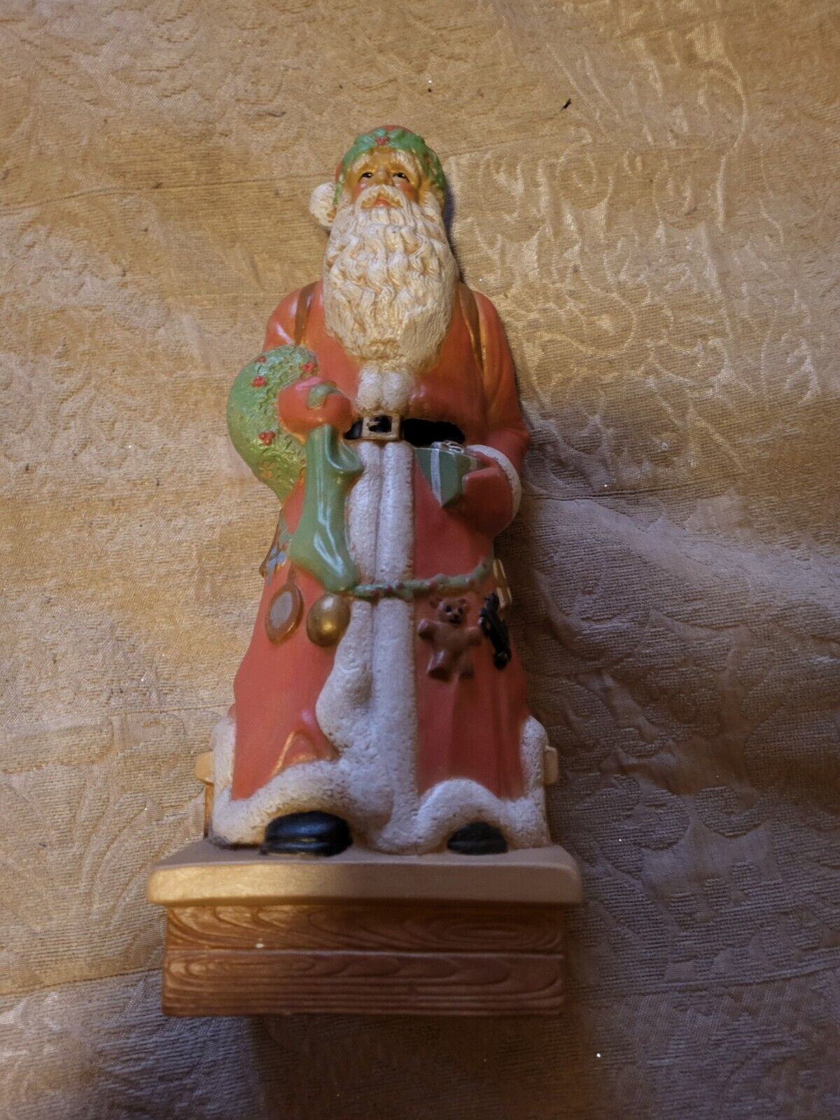 Santa Claus Ceramic Black 10.5 