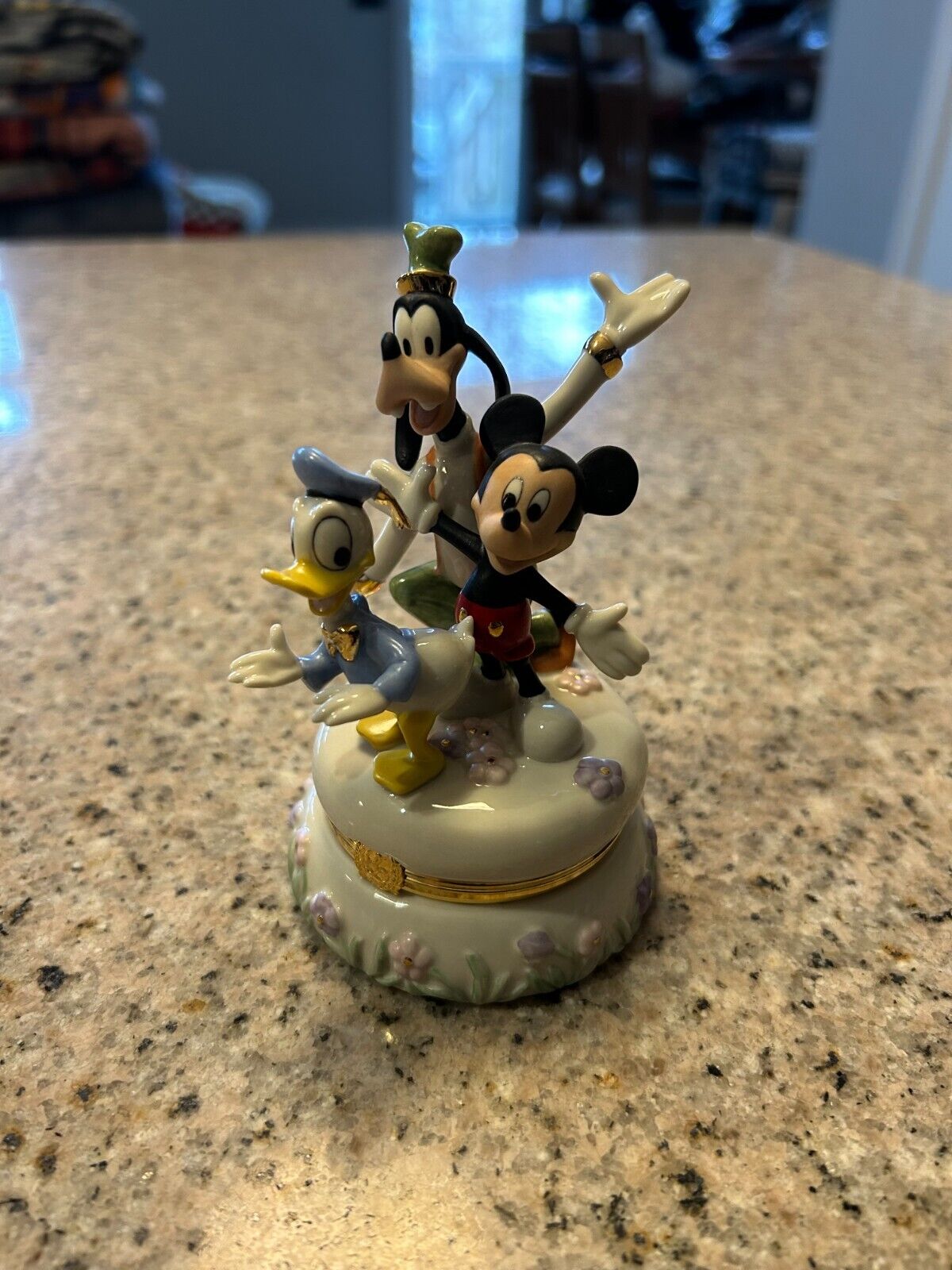 Lenox Mickey and Friends Stamp Treasure Box Hinged Donald Duck Goofy 