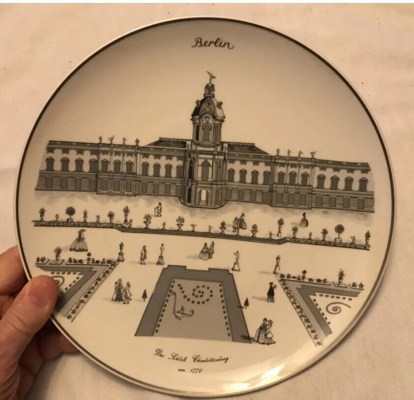 Vintage Das Schlob Charlottenburg BERLIN Plate $15