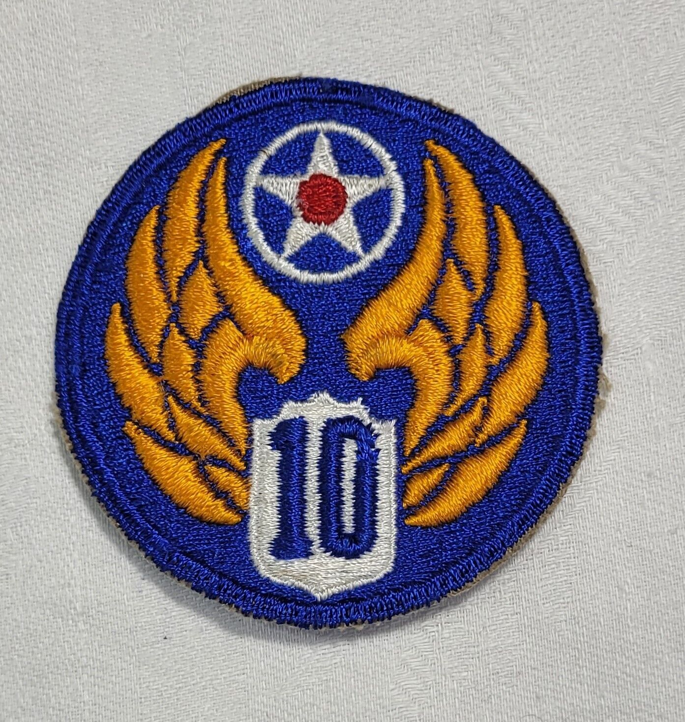 10TH US ARMY AIR FORCE USAAF WWII/WW2 PATCH - CLOTH BACK/CUT KHAKI EDGE/NO GLOW