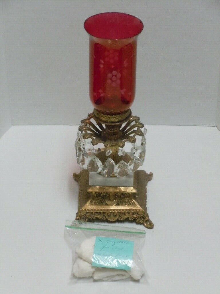 VINTAGE GOLD METAL MARBLE TABLE LAMP WITH TEARDROP PRISMS RED GLASS SHADE WORKS