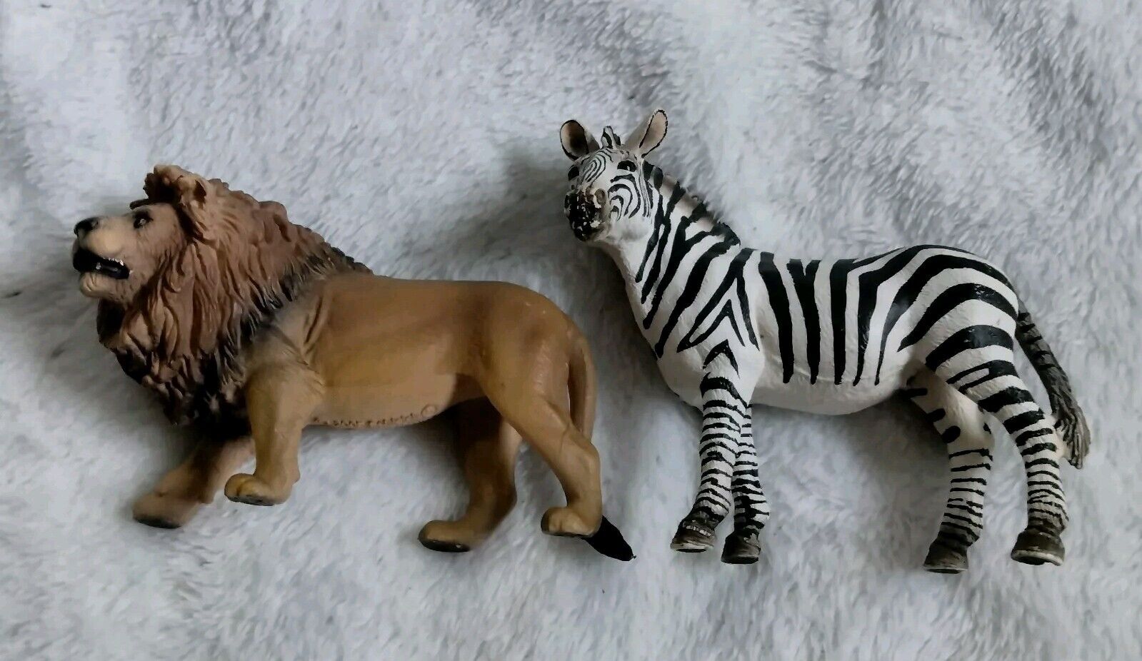 Schleich Animals Lion And Zebra Figures 2003 And 2005 No Tags  In Good Condition