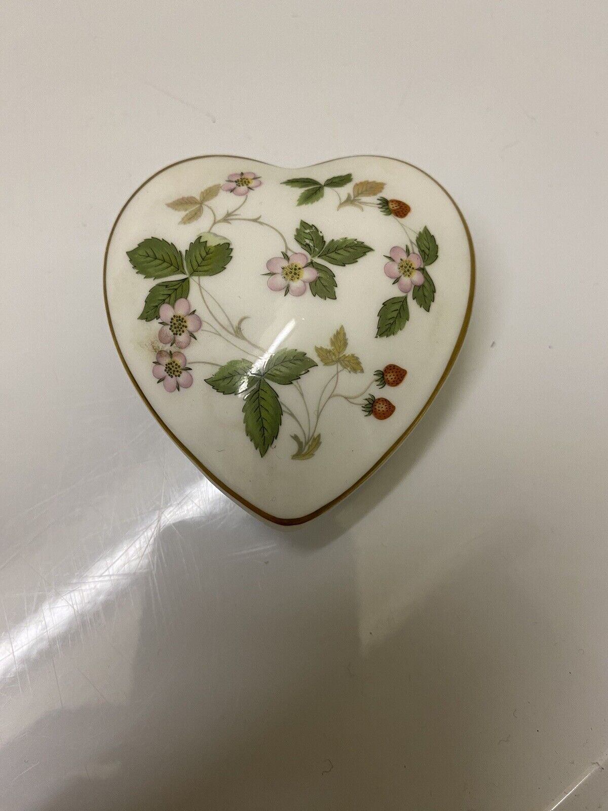 Wedgwood Miniature Wild Strawberry Heart Shaped Bone China Trinket Box