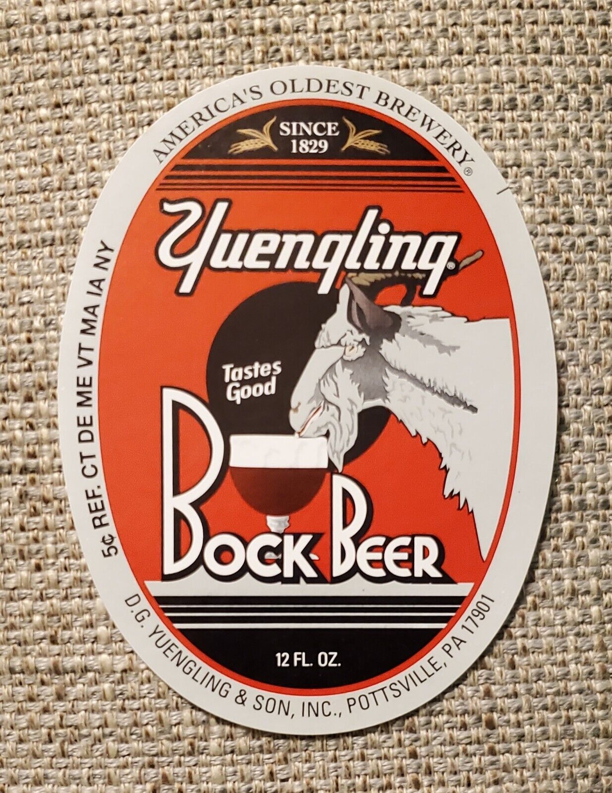Yuengling Bock Beer 12 Oz Oval Label D G Yuengling & Son Inc Pottsville Pa