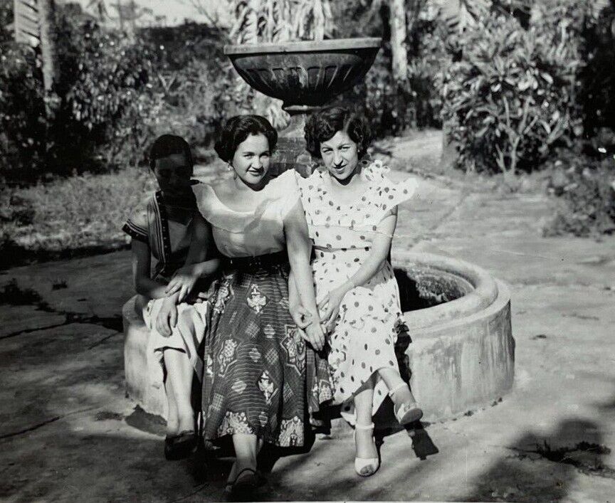 Three Women Holding Hands Sitting On Fountain B&W Photograph 2.5 x 3.5