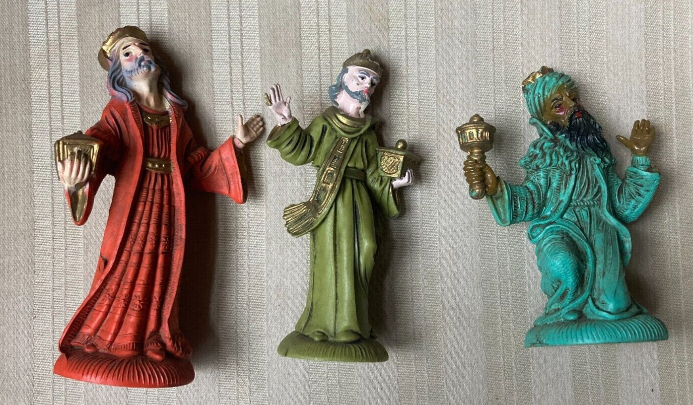 Vintage Three Wise Men Nativity Figures Pieces Hard Plastic - Made in ITALY
