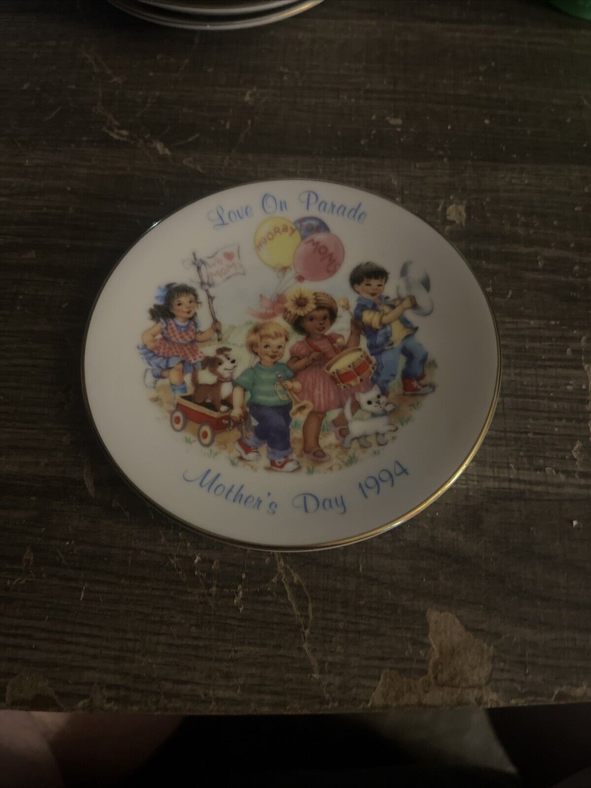 Vintage Avon Mothers Day Collectible Plates 1994