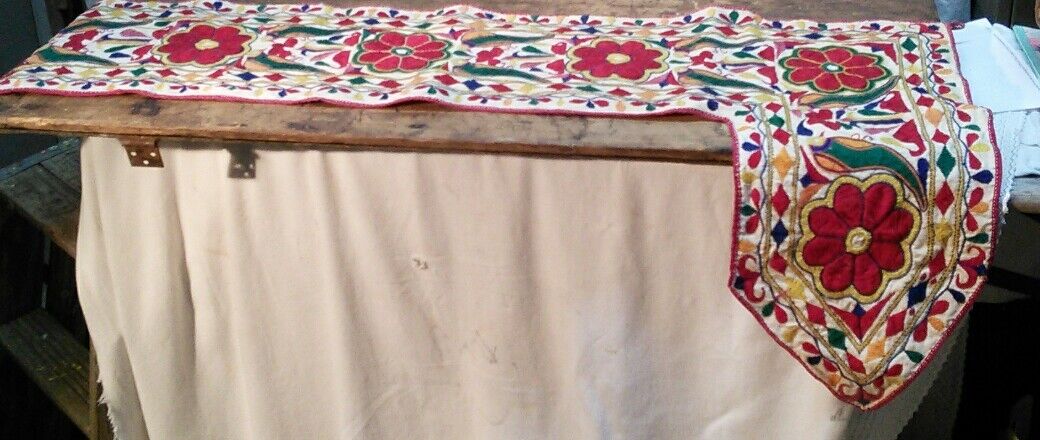 Vtg Hamd Embroidered Mantle​ Scarf table Runner Red Flowers Green Yellow Birds 