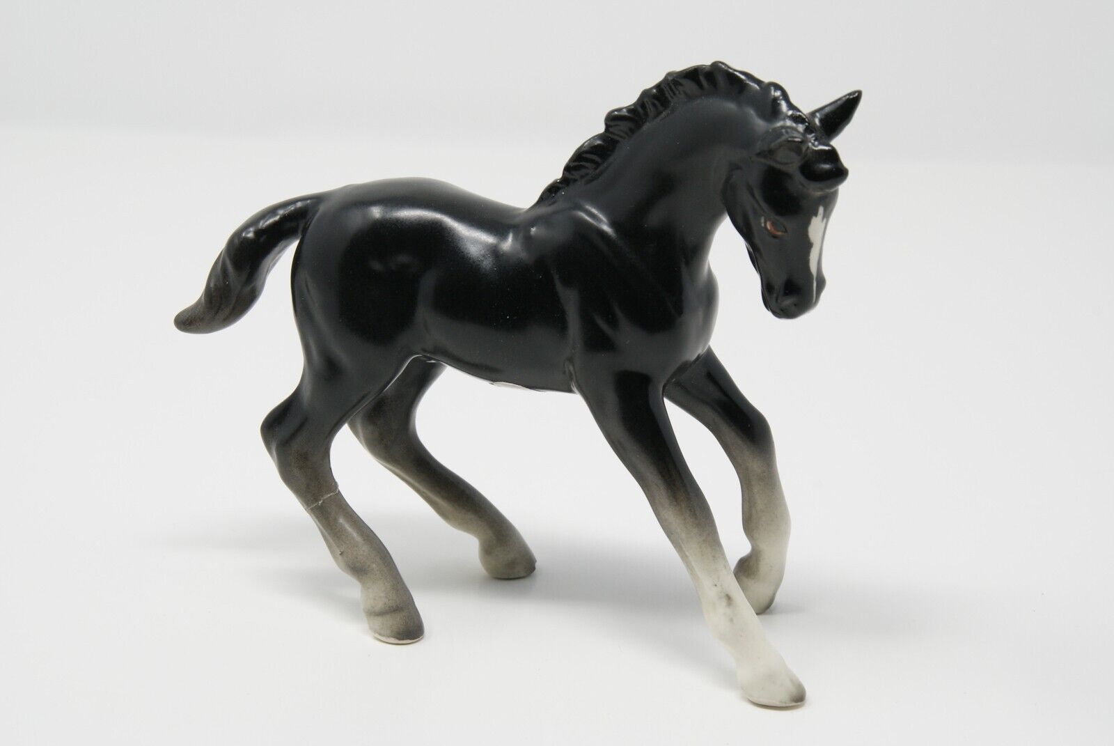 Vintage horse colt figurine Napco - white socks, blaze - Japan - mended