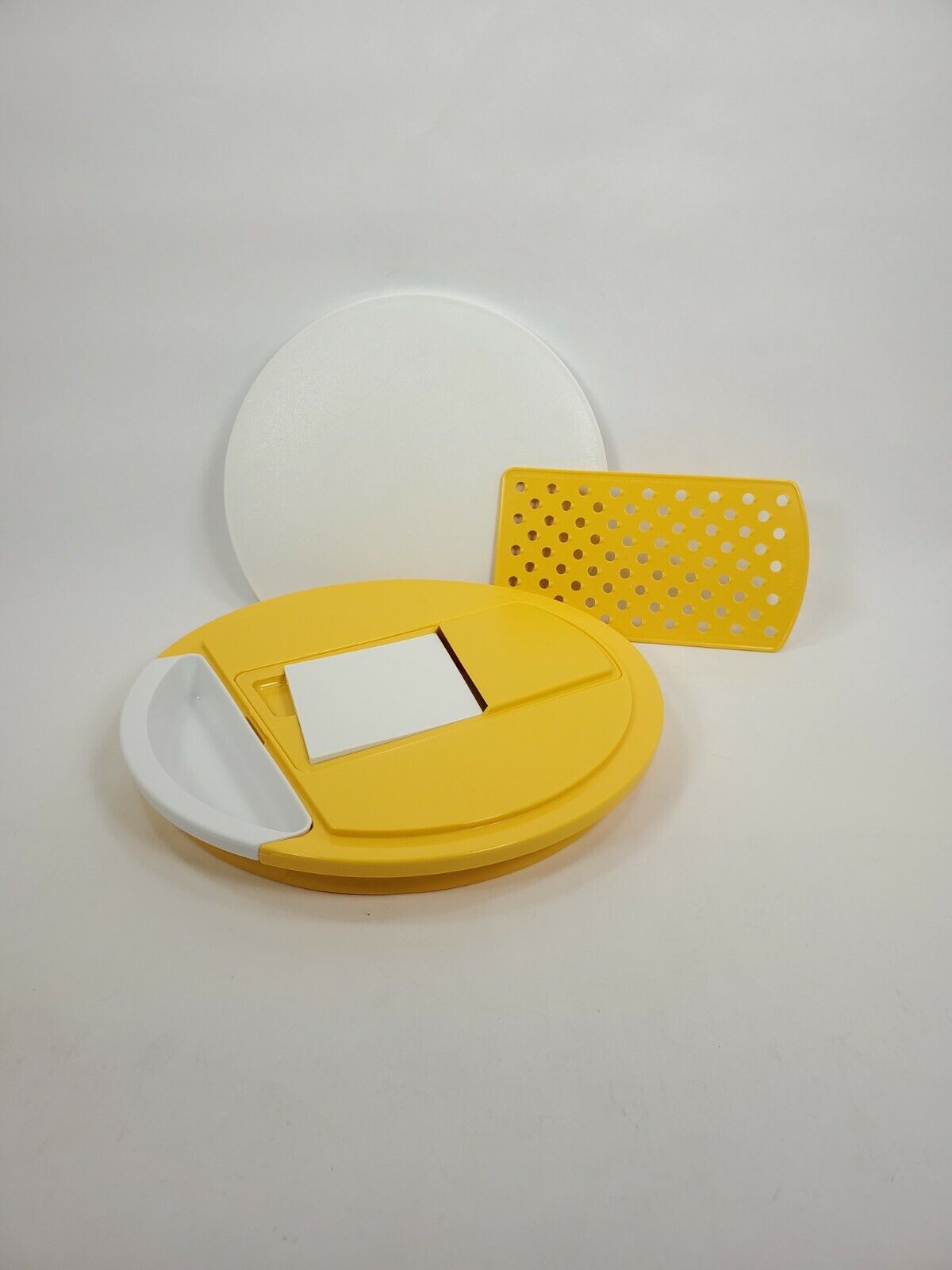 Vintage Tupperware Yellow 1980s Grater Cutting Board Slicer Set #1849 1851-53