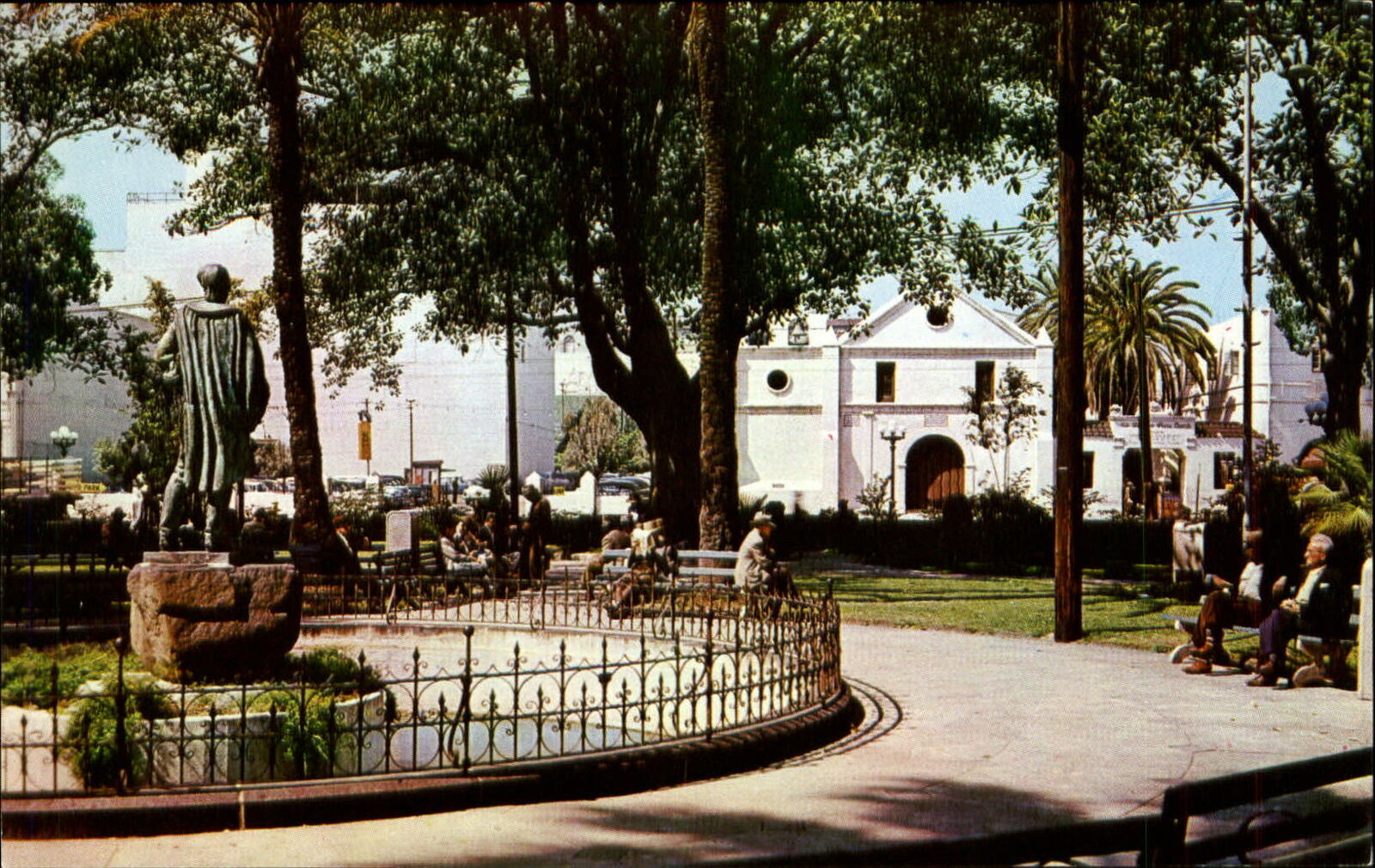 Los Angles Plaza Old Plaza Church California ~ vintage postcard