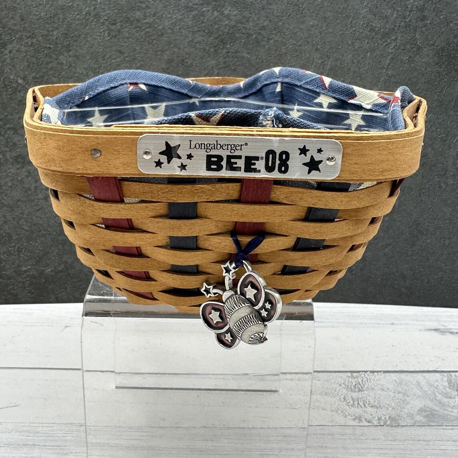 Longaberger 2008 Bee Basket Blue Red Accent Weave Star Shaped Protector