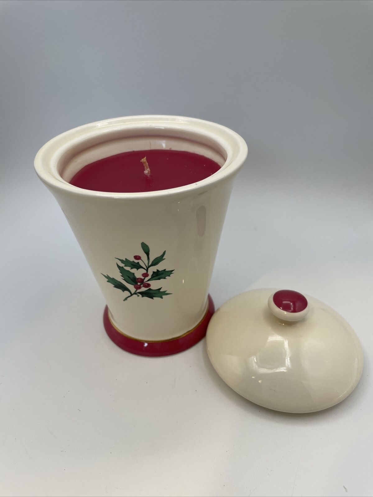 Hallmark Christmas Candle in Covered Ceramic Holder