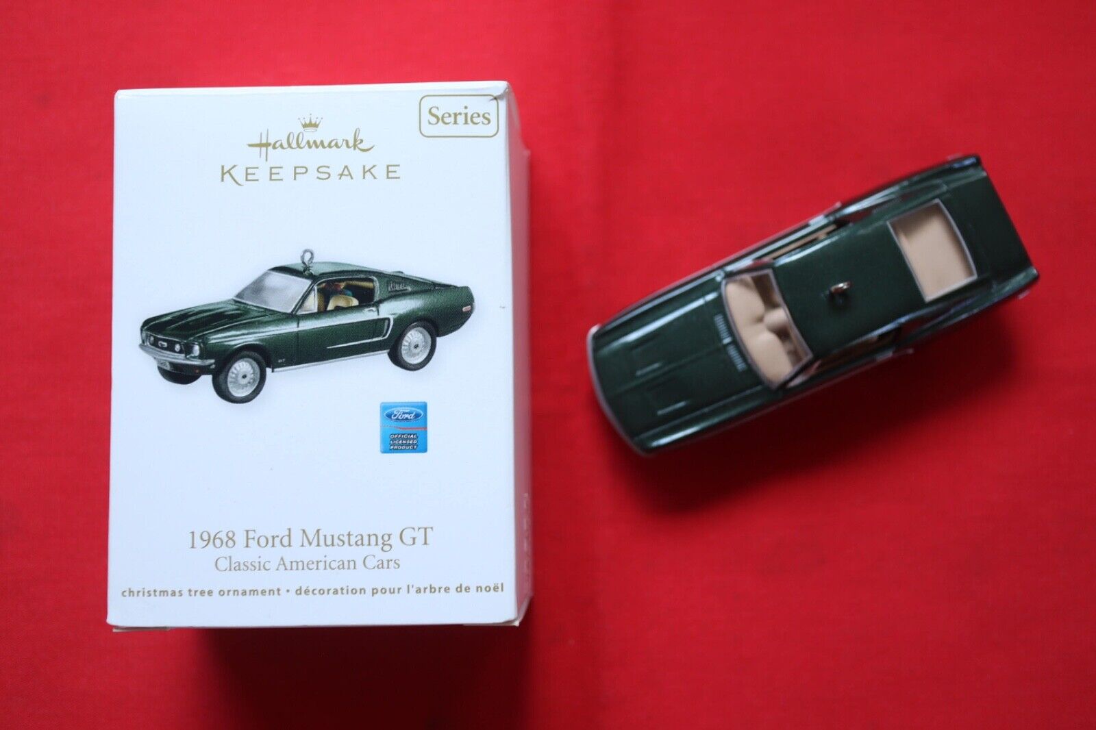 HALLMARK KEEPSAKE ORNAMENT 1968 FORD MUSTANG GT W/BOX