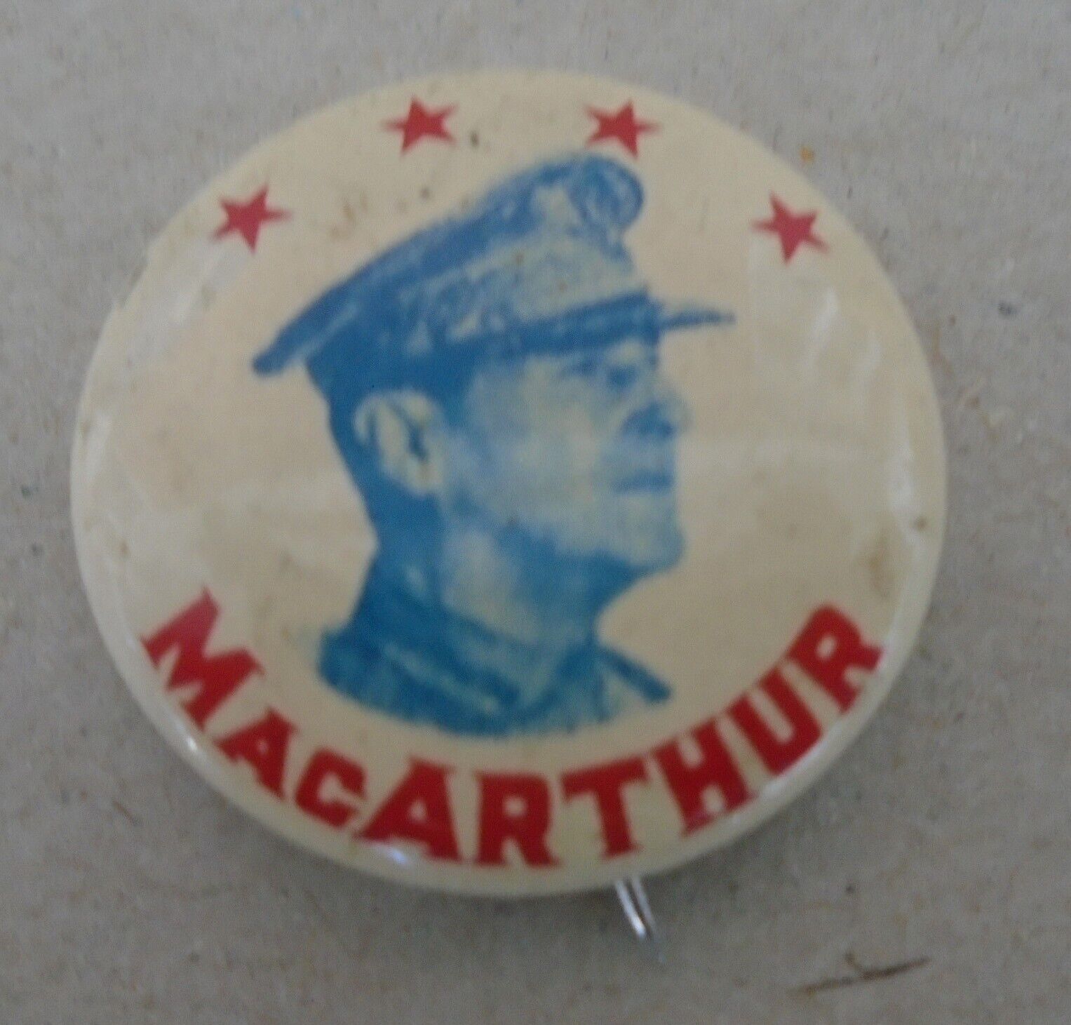 General Douglas MacArthur Early 1950\'s Four Star Political Campaign button