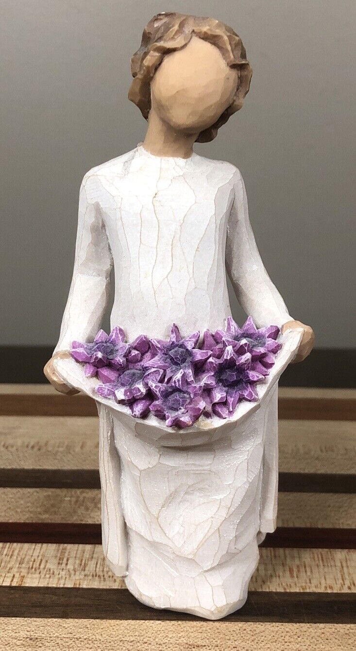 Willow Tree SIMPLE JOYS Figurine #27242 Susan Lordi Demdaco Purple Flowers 2012