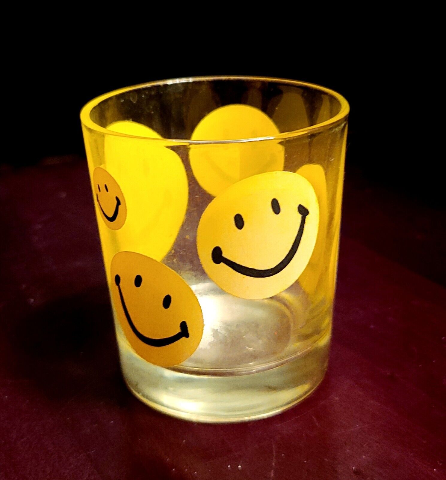 Vintage Original Yellow Smiley Face Glass ~ Retro 60\'s 70\'s, Faces Complete