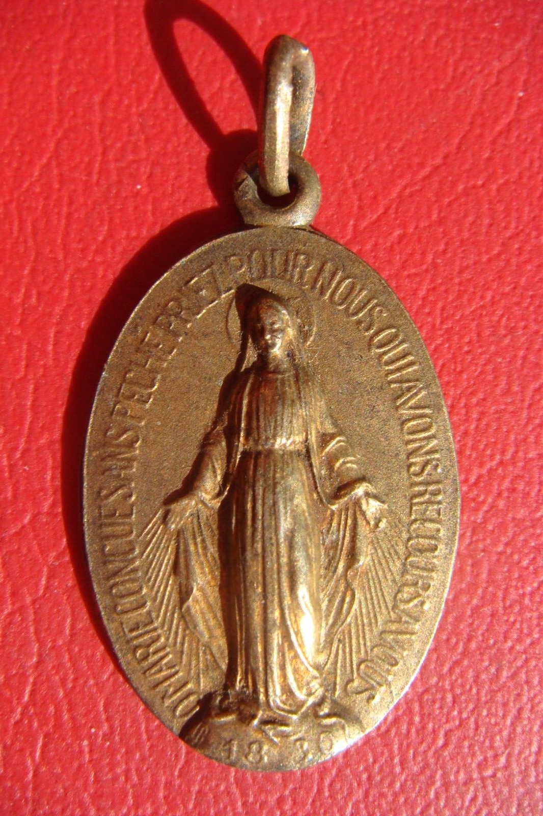 VIRGIN MARY - IMMACULATE CONCEPTION FRANCE OLD VINTAGE BRASS RELIGIOUS MEDAL