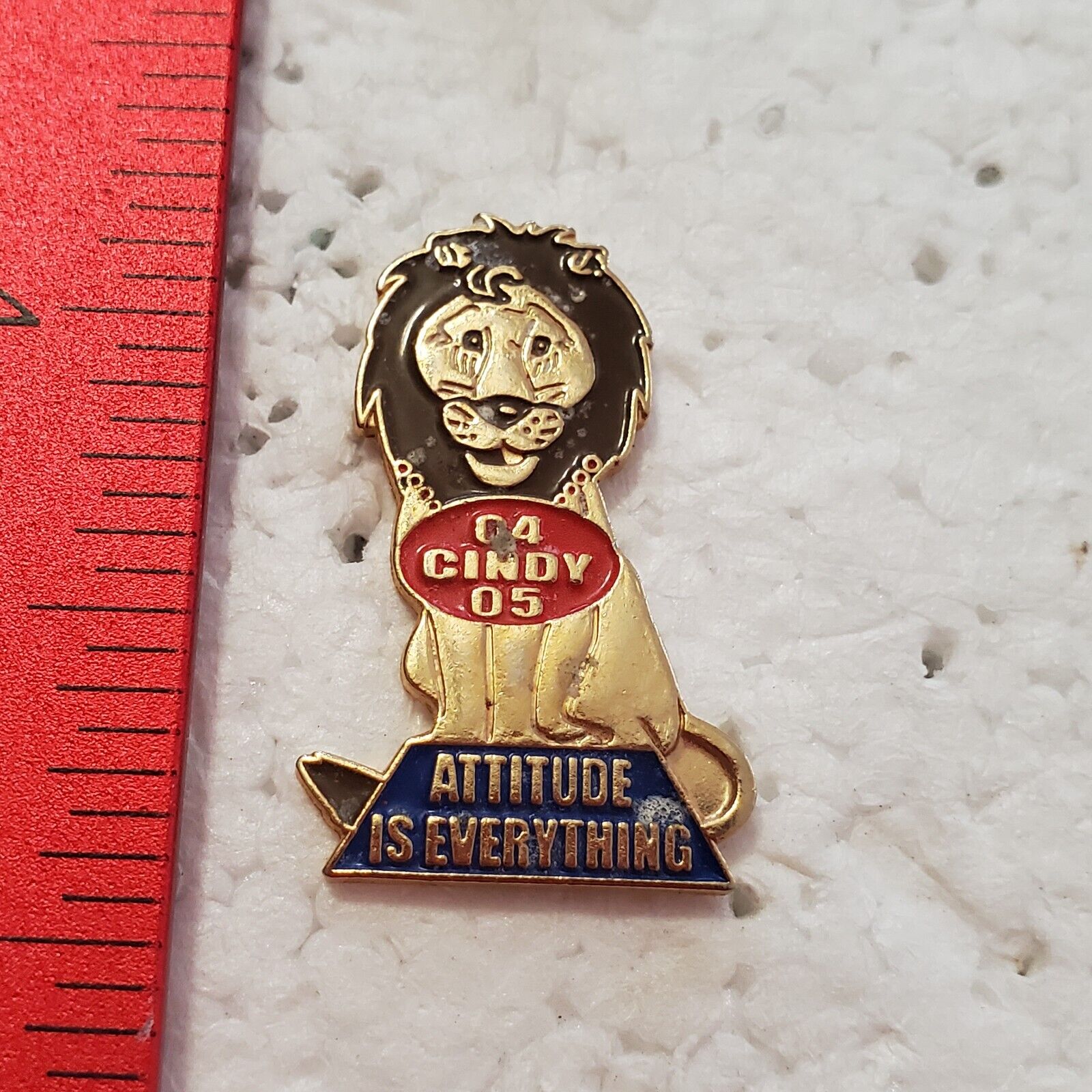 VTG VFW 2004 - 2005 Cindy Lion Attitude is Everything Logo Lapel Hat Pin Tie Tac