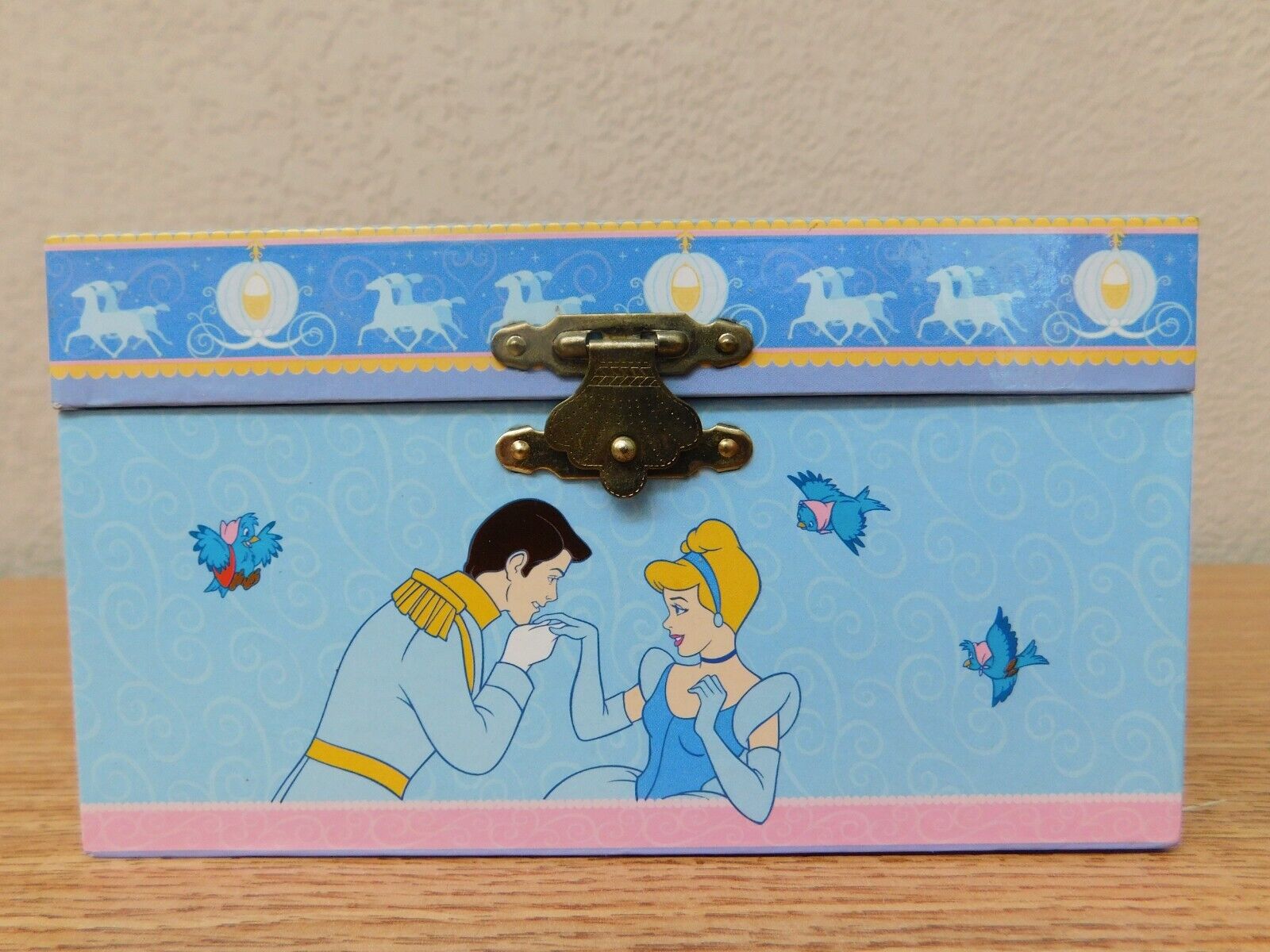 Kreisler Walt Disney's Cinderella Tune So This Is Love CJB 1002E Music Box