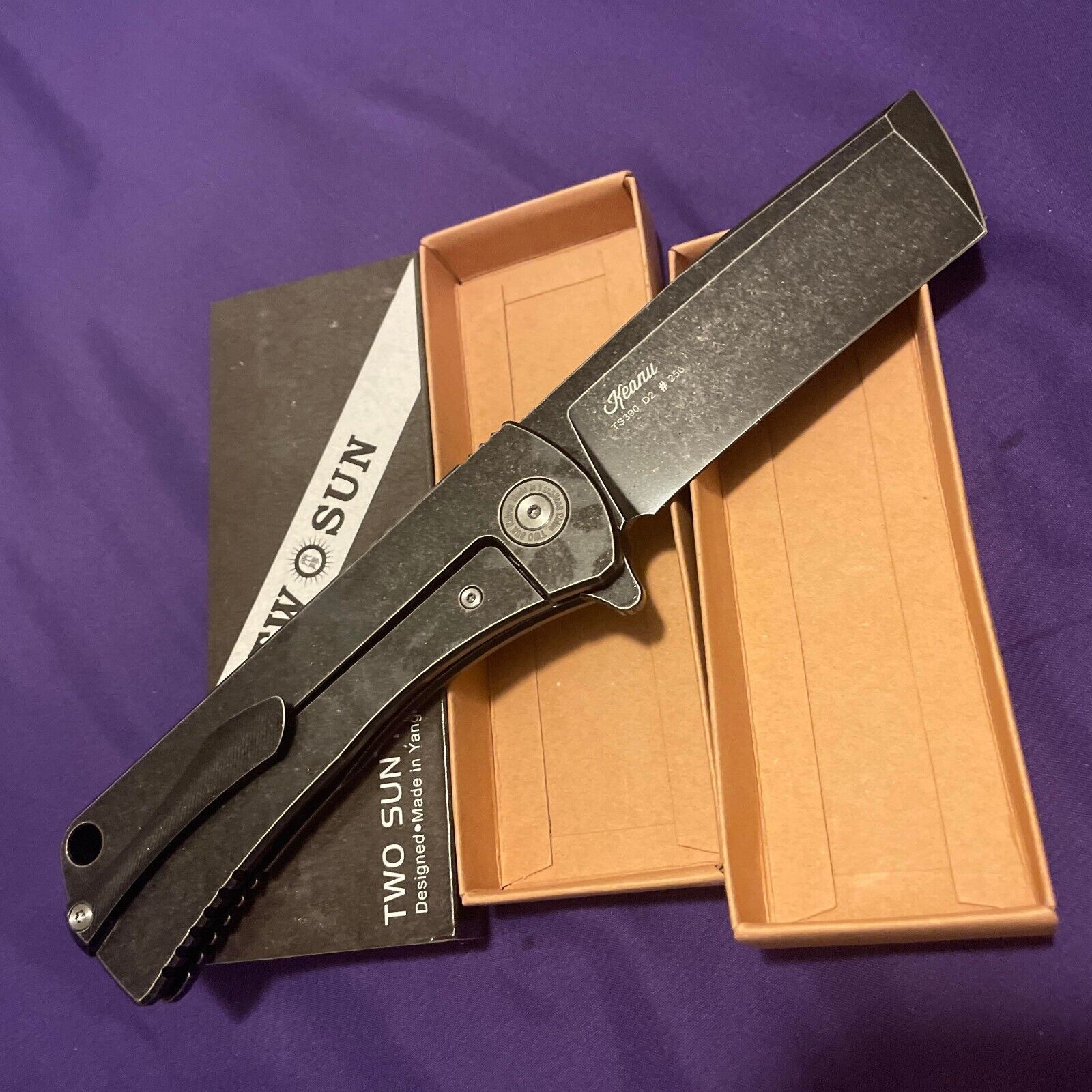 TwoSun TS390 - Brand New - Two Sun TS 390 - D2 Steel - Chisel / Tanto Point
