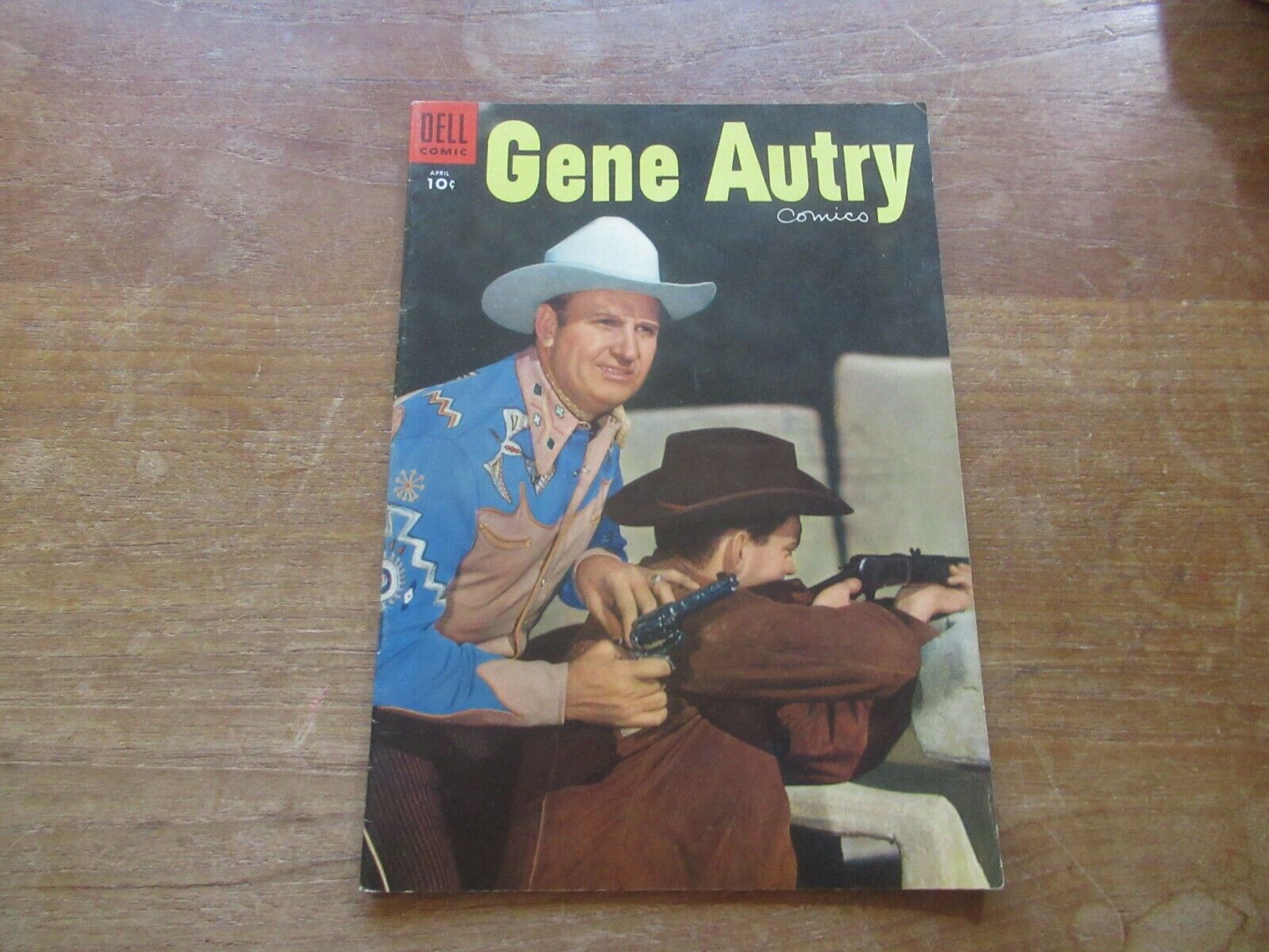 GENE AUTRY #98 DELL GOLDEN AGE BEAUTIFUL HIGH GRADE PHOTO COVER