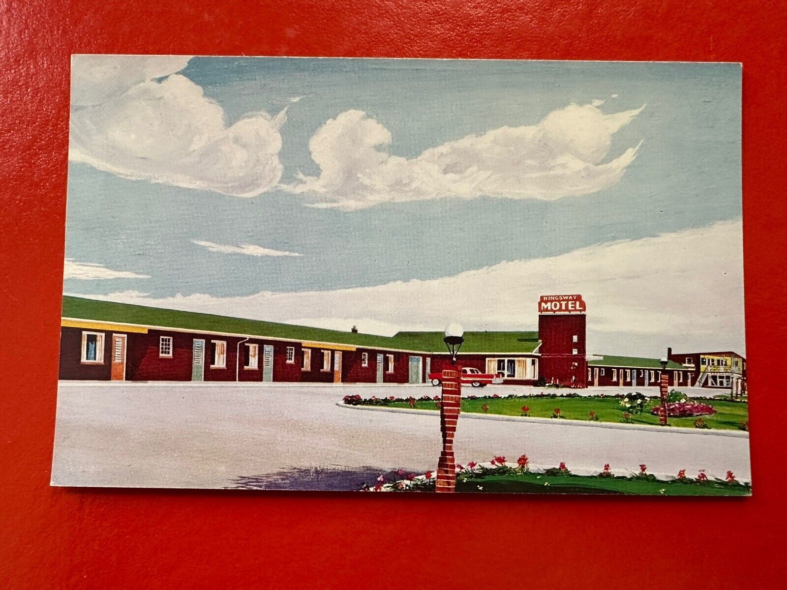VINTAGE UNPOSTED Postcard~ONTARIO CANADA~KINGSWAY MOTEL FORT WILLIAM/THUNDER BAY