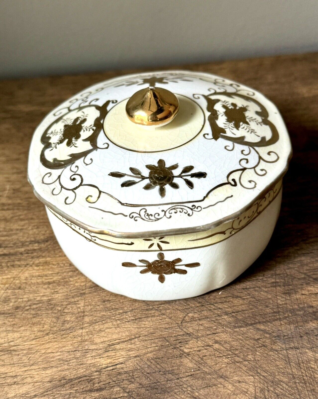 Antique Round Porcelain Keepsake Gold Trim Floral Moriyama Japan Pottery w/Lid