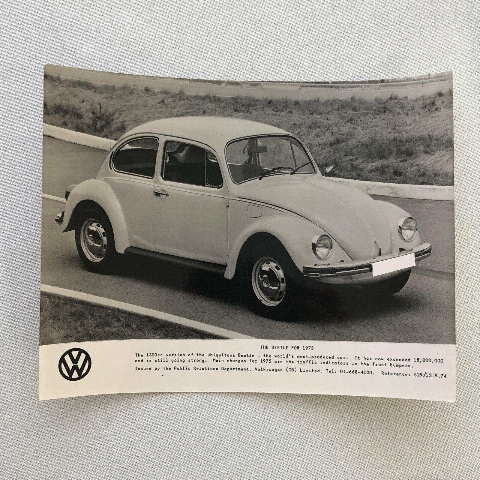 1975 Volkswagen VW Beetle Factory Press Photo Photograph Print