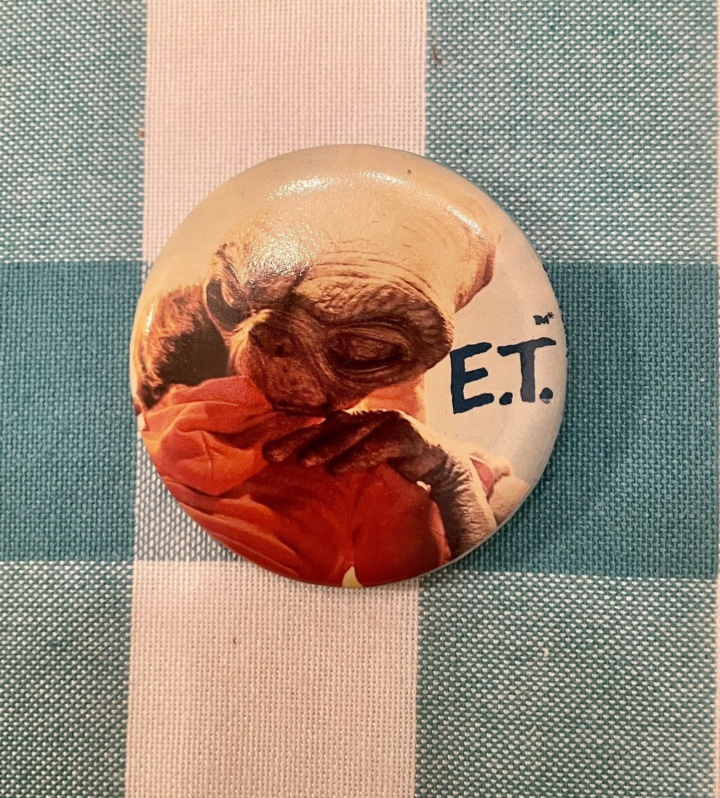 Vintage 1982 ET Extra-Terrestrial Photo Movie Collectible Pinback Button