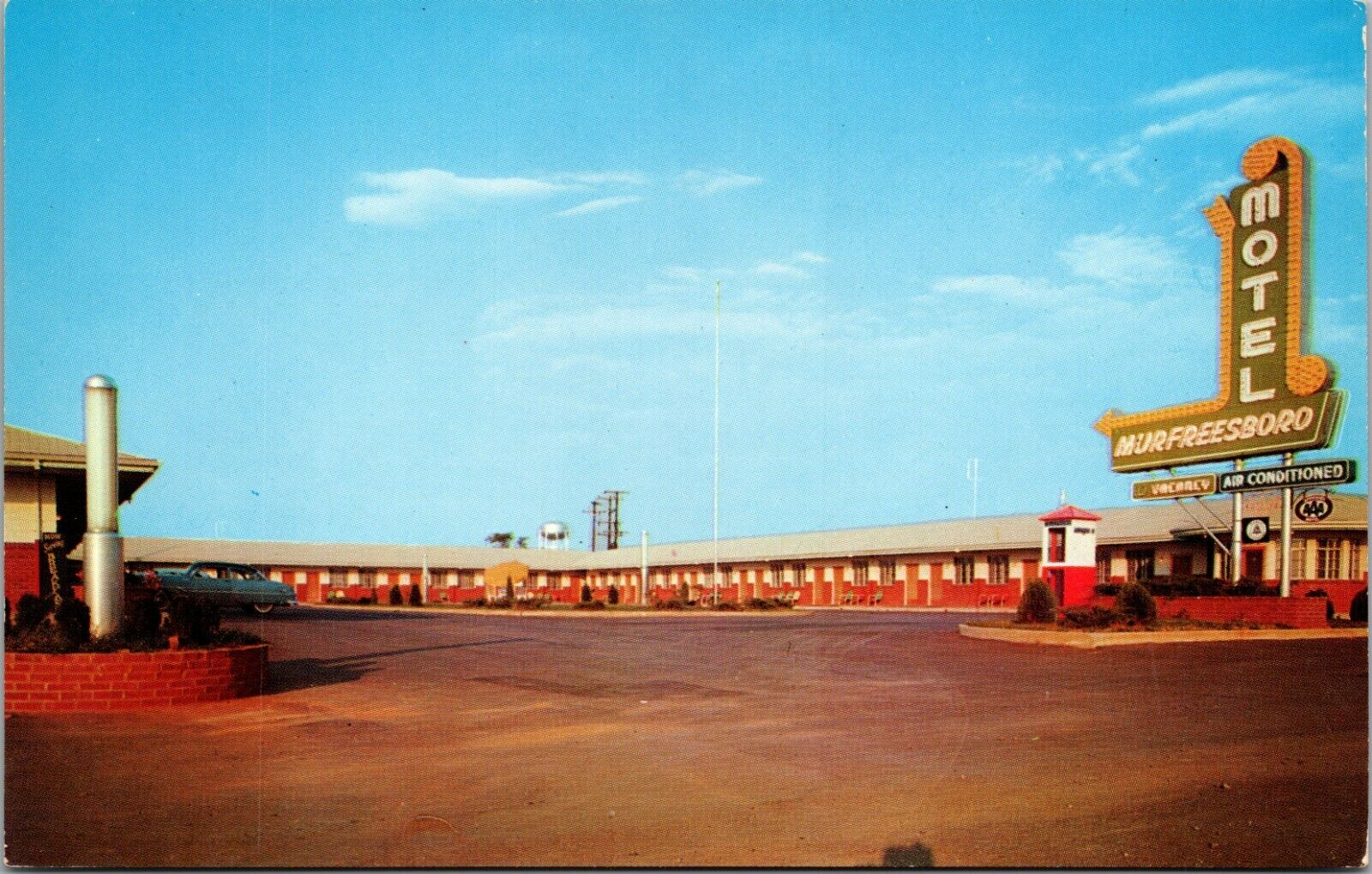 Vintage 1956 Postcard Motel Murfreesboro Tennessee