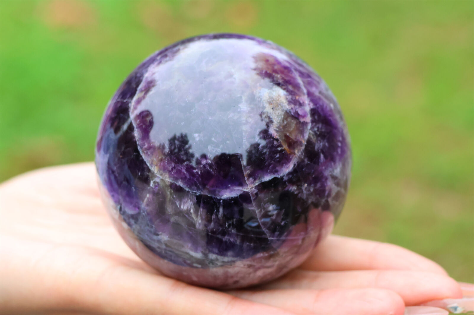 630g Top Natural Dreamy Amethyst Quartz Sphere Carved Crystal Ball Reiki.Q2865