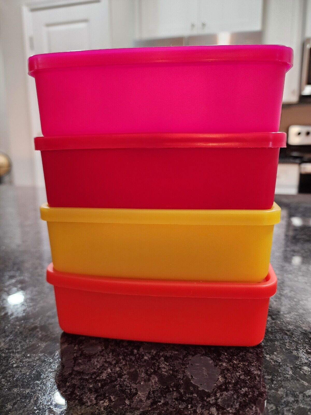 Tupperware Square Away Sandwich Keepers Storage Containers Set of 4 Vintage New