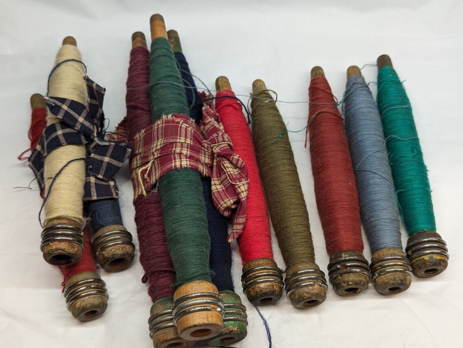 Lot Of 11 Antique Vintage Wooden Thread Bobbins Spools Spindles 