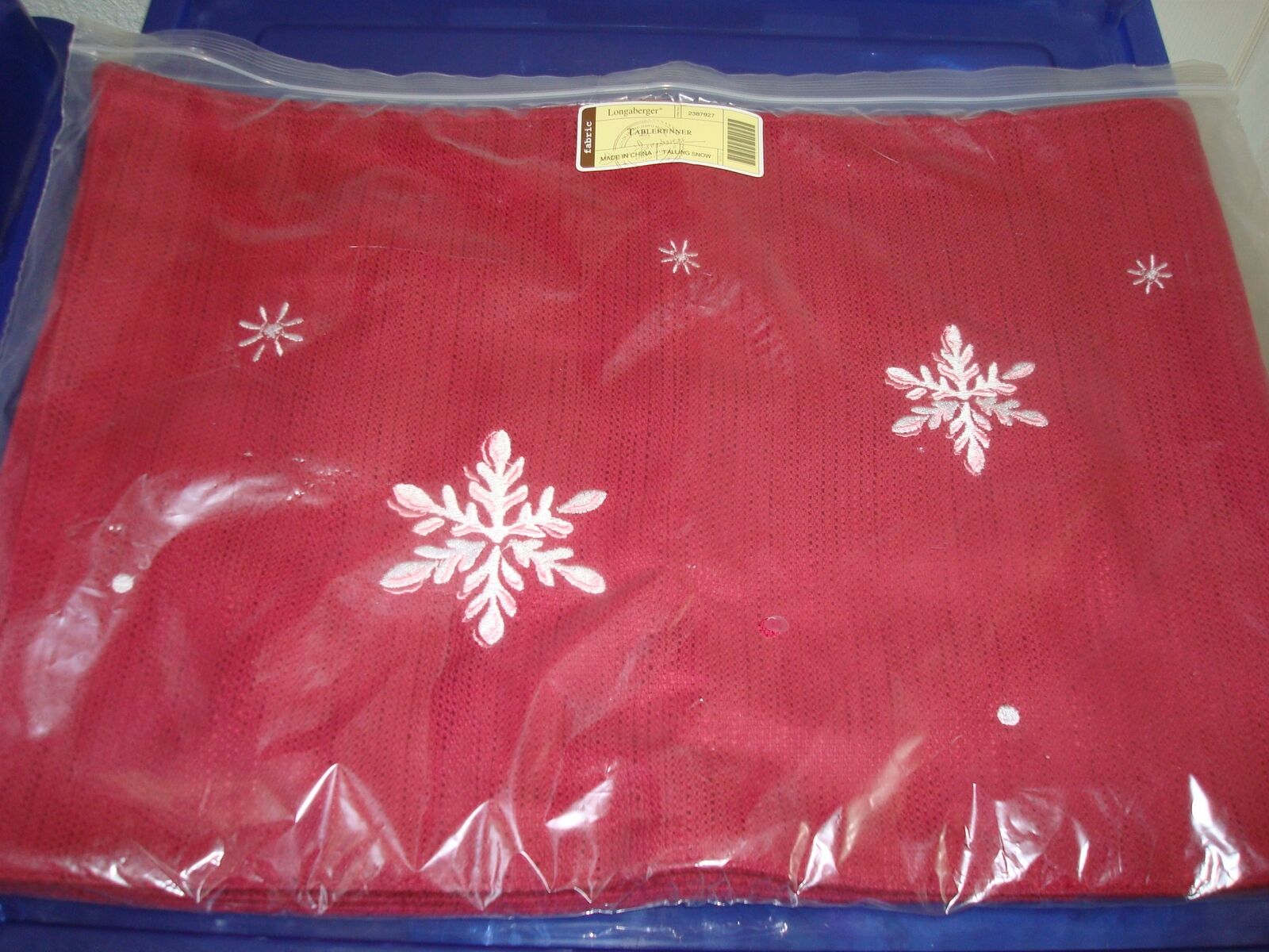 Longaberger 2010 Christmas Falling Snow Paprika Fabric 72