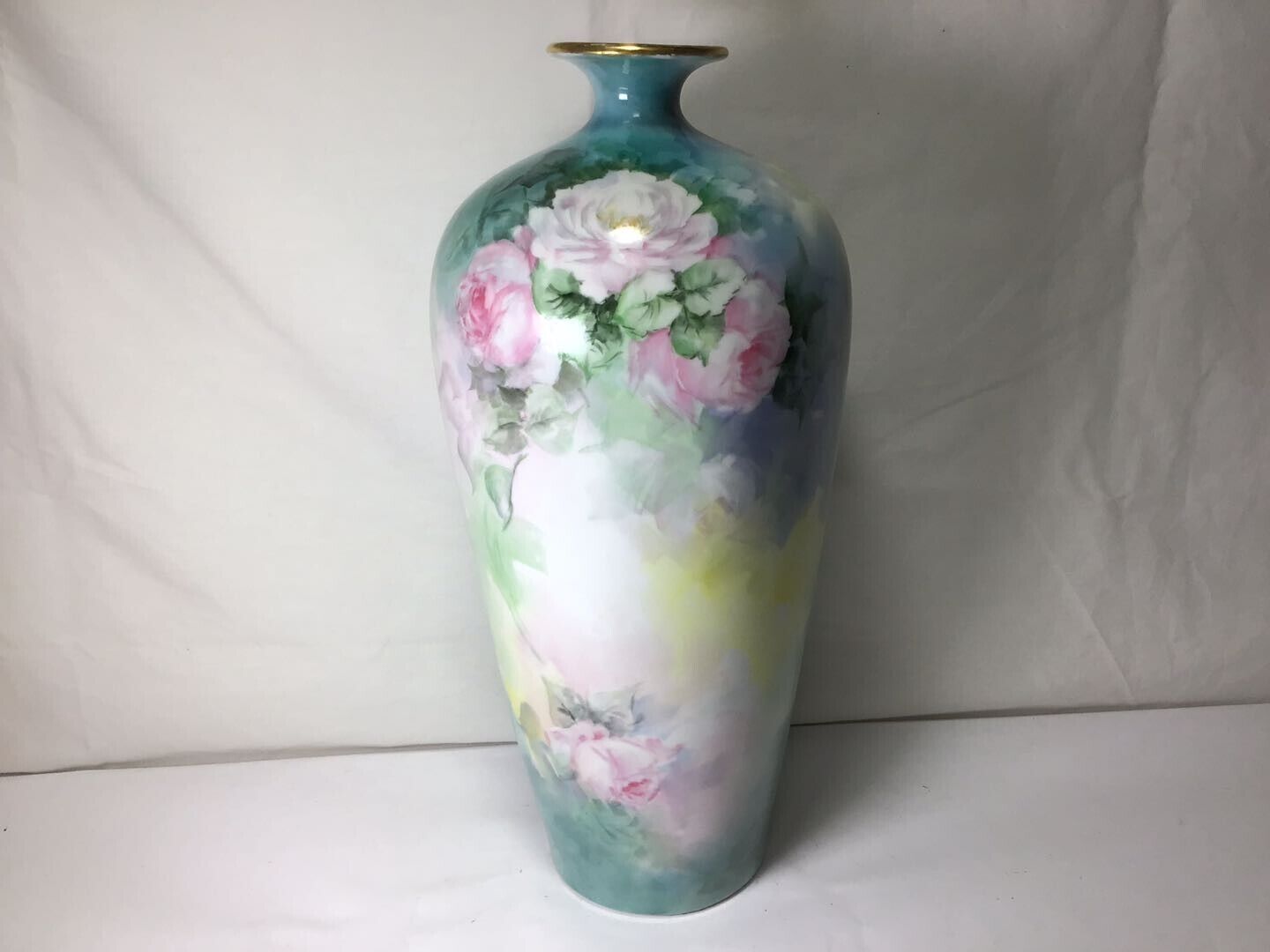 Y50 Vintage Antique Circa JPL Hand Painted Elegant and Luxurious Porcelain Vase