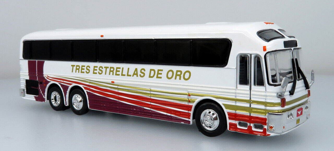 New Eagle Model 10 Coach Bus Tres Estrellas De Oro 1/87 Scale Iconic Replicas