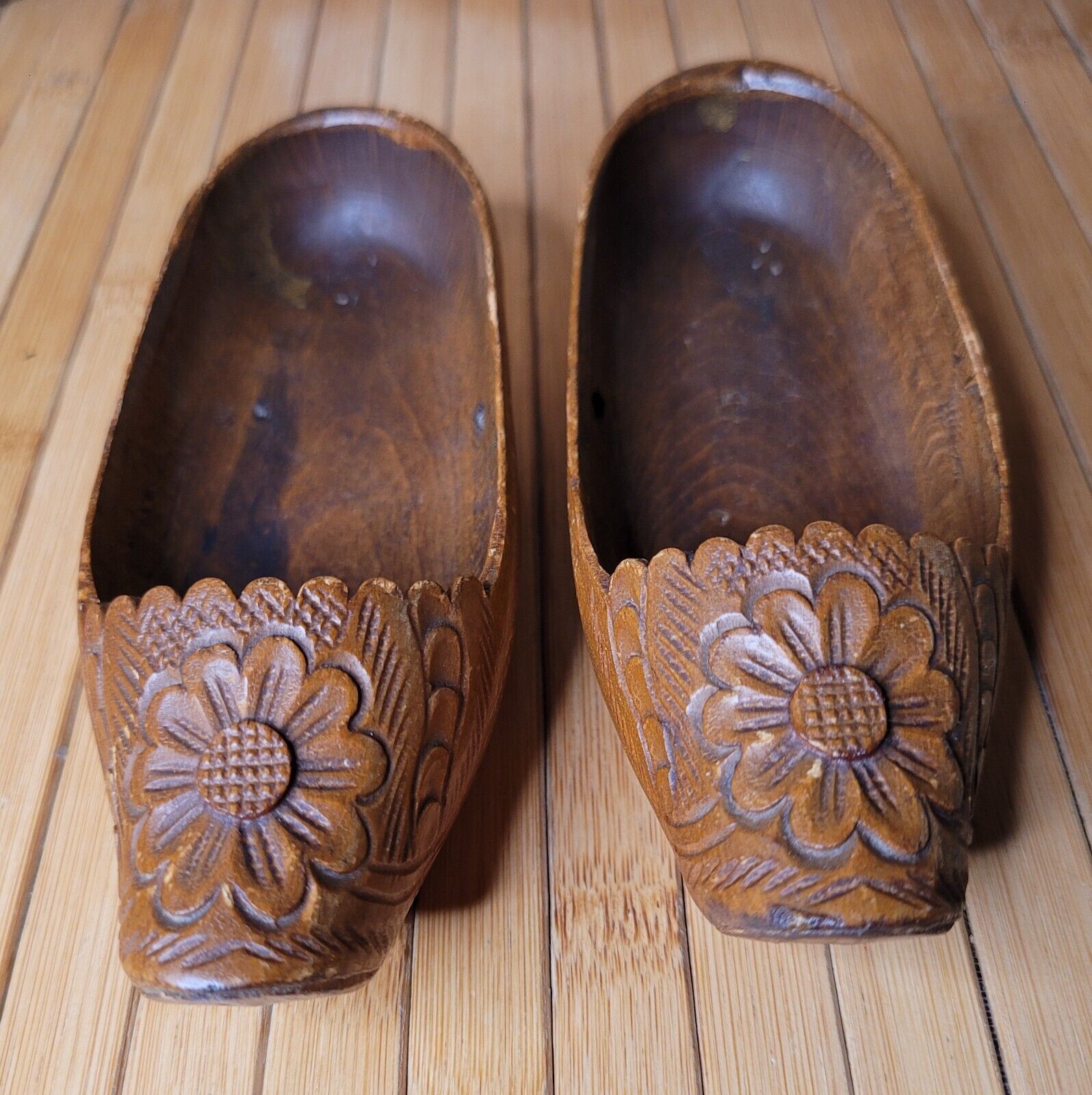 Vintage Clogs Hand Carved Wooden Miniature Dutch Shoe 6 Inch Decorations 