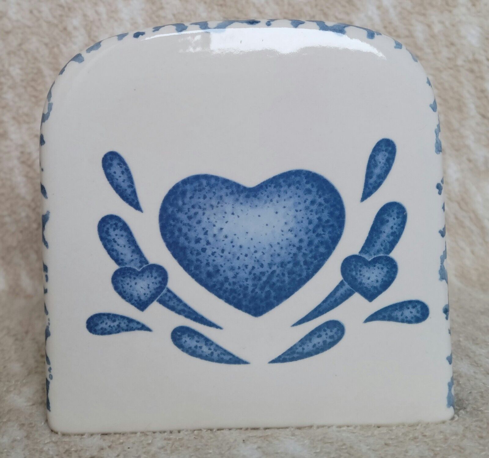 White & Blue Heart Sponge Paint Ceramic Stoneware Napkin Holder Corelle
